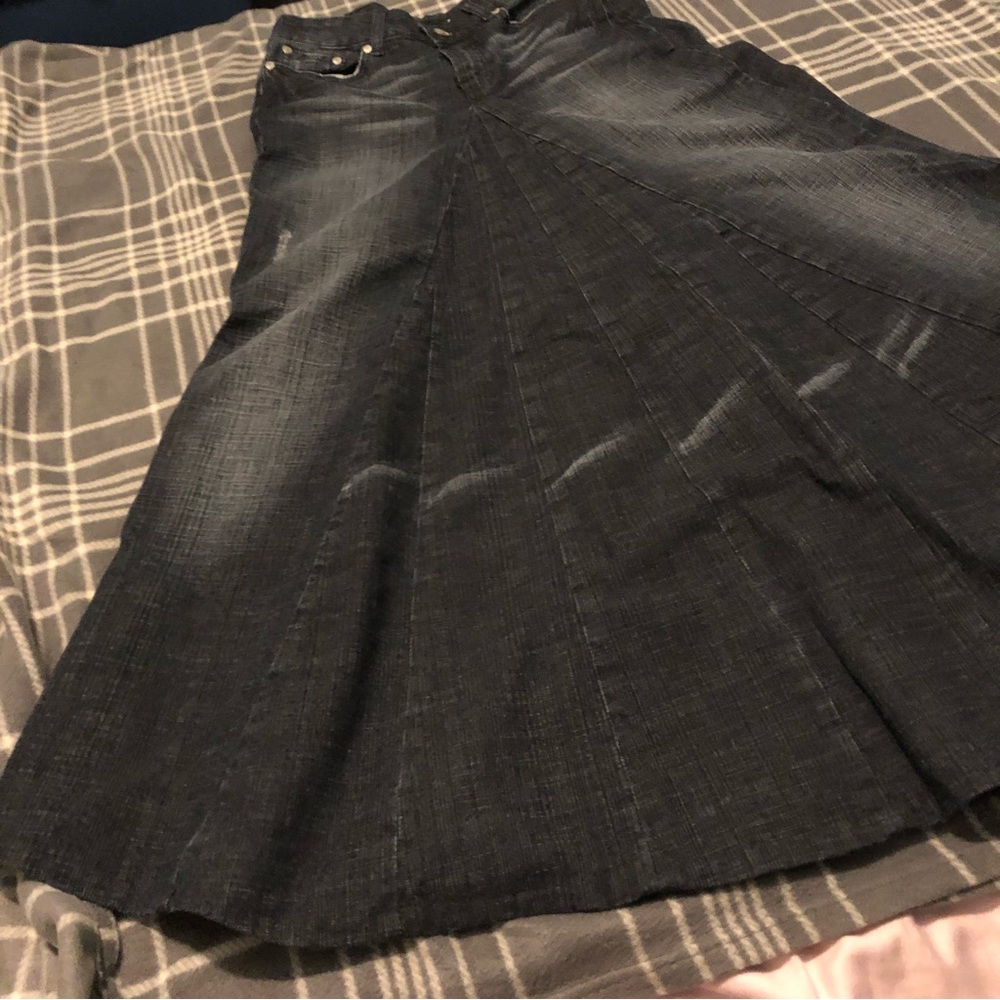 Unique Black Jean Mermaid Flare Skirt Diamanté Accents on back pockets Size 5 - Picture 2 of 16